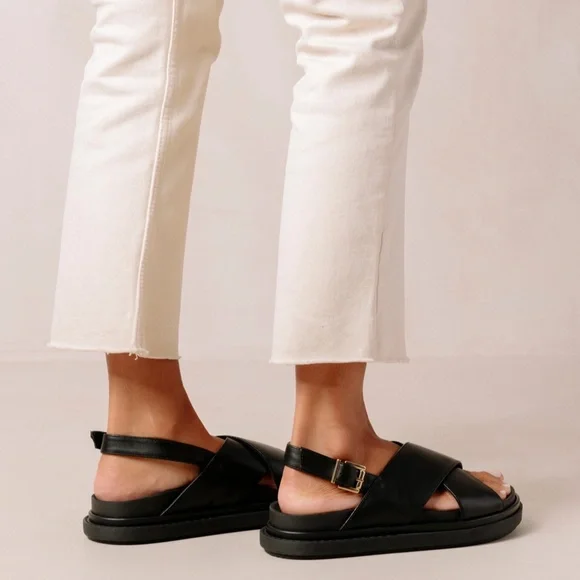 ALOHAS designer sandals - Picture 3 of 10